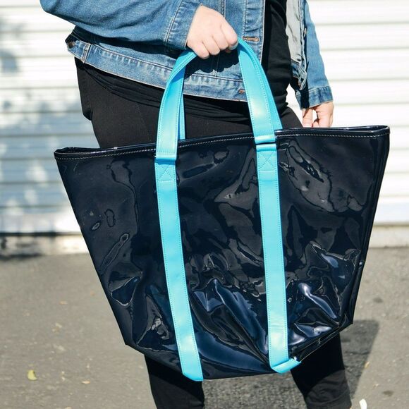 Marc by Marc Jacobs Liquid Travel Reversible Tote Black Blue - Picture 3 of 6